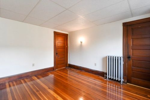 809 Washington St, Whitman MA 02382-2340 exterior