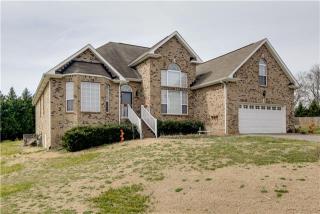 533 Bradford Dr, Gallatin, TN 37066-6171