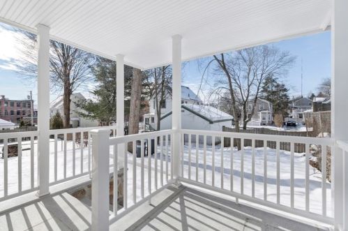 47 Linden St, Newton MA 02464-1432 exterior