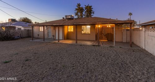 1917 Clarendon Ave, Phoenix AZ 85033-4023 exterior