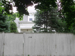 258 Cherry St, Newton, MA 02465-1605