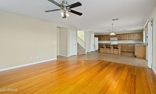 1928 Alta Vista Rd, Phoenix AZ 85041-5661 exterior