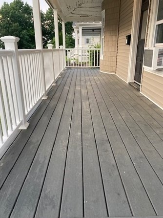 30 Windsor St, Worcester MA 01605-3732 exterior