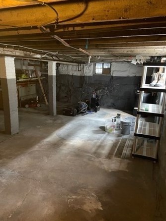 325 Coffin Ave, New Bedford MA 02746-1709 exterior