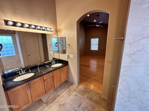 1026 Euclid Ave, Phoenix AZ  85041-8345 exterior