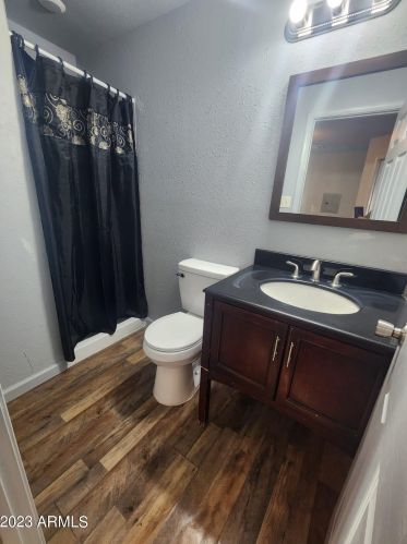 5644 42nd Dr, Phoenix AZ  85041-4114 exterior