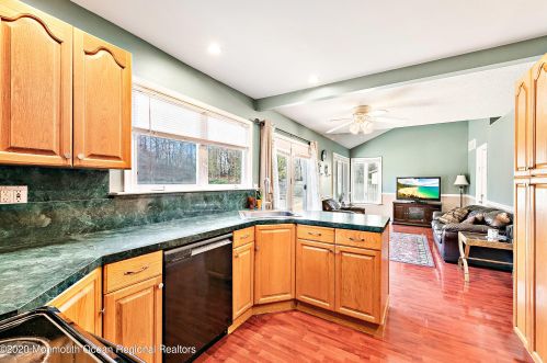 82 Buckingham Dr, Jackson Twp NJ 08527-2640 exterior