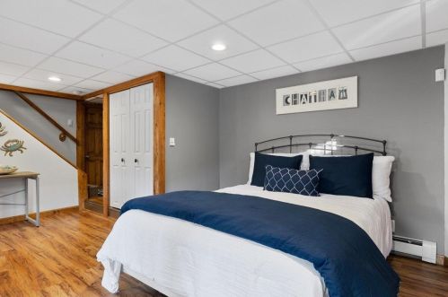 16 Joshuas Way, Chatham MA 02633-1565 exterior