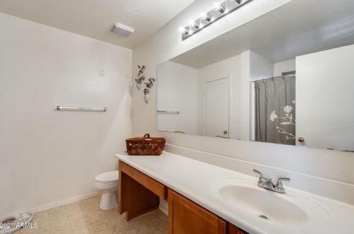 3127 Alta Vista Rd, Phoenix AZ 85041-5211 exterior