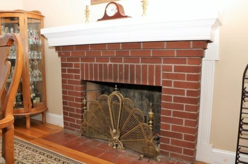 372 St, Weymouth MA 02191-1330 exterior