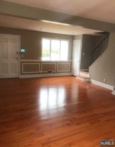 3 Jewett Ave, Tenafly NJ  07670-1902 exterior