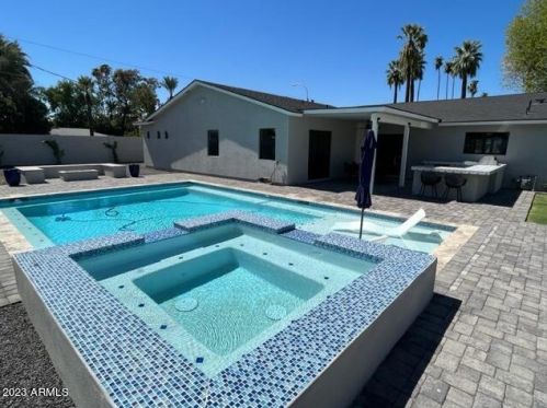 8001 11th Ave, Phoenix AZ  85021-5626 exterior