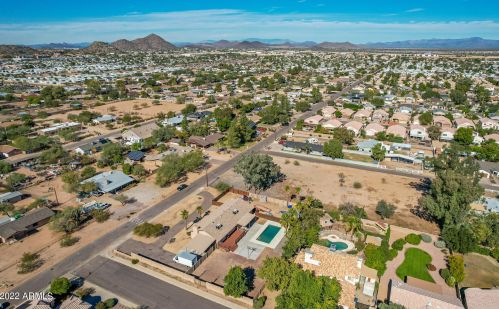 18739 30th St, Phoenix AZ  85050-3409 exterior