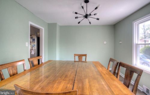 1702 Swedesboro Ave, West Deptford NJ  08066-1517 exterior