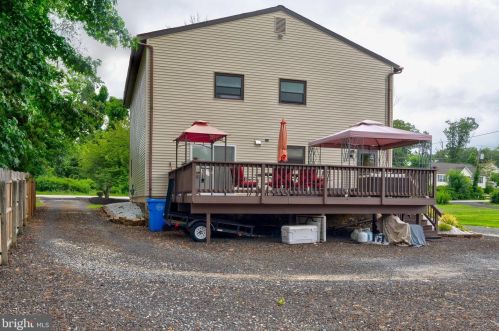 833 Boundary Rd, West Deptford NJ 08096-3614 exterior