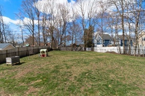 79 Border St, Dedham MA 02026-3601 exterior