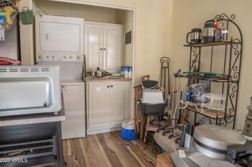 5306 15th Dr, Phoenix, AZ 85015-3003