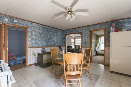 109 Diman St, Fall River MA 02721-1027 exterior