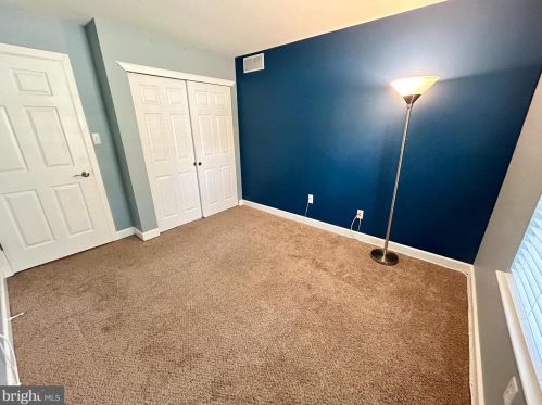 1393 Tristram Cir, West Deptford NJ 08051-2260 exterior