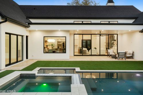 222 Belmont Ave, Phoenix AZ  85021-7229 exterior