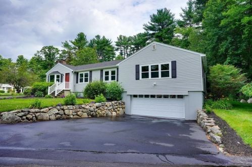 14 Harvard Ave, Burlington MA  01803-1336 exterior