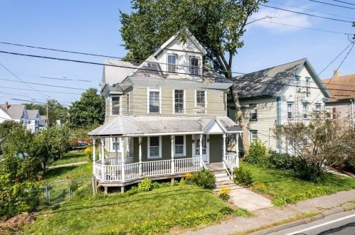 73 Tremont St, Taunton MA 02780-3083 exterior