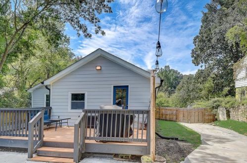 99 Holly Rd, Atlanta GA 30314-2002 exterior