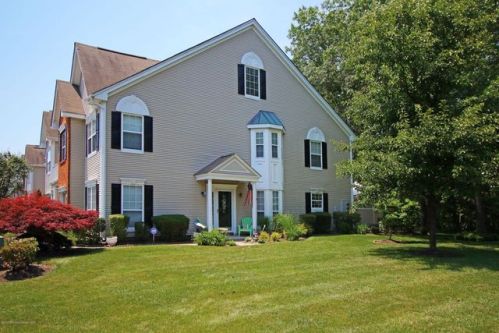 49 Charles Ct, Tinton Falls NJ  exterior