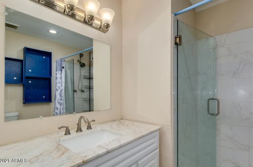 3202 Becker Ln, Phoenix AZ 85029-5140 exterior