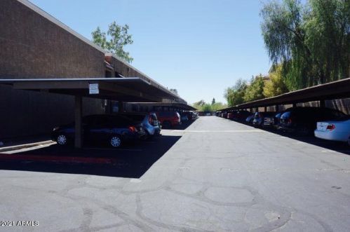 18202 Cave Creek Rd, Phoenix AZ 85032-1004 exterior