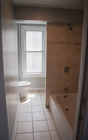 3 Bow St, Taunton MA 02780-4225 exterior