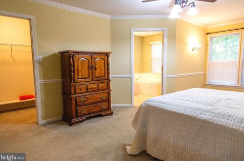 128 Mt Vernon Ct, West Deptford NJ 08096-6895 exterior