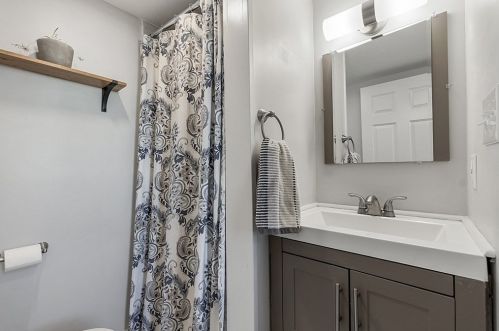 6 Idalla Rd, Worcester MA 01606-1043 exterior