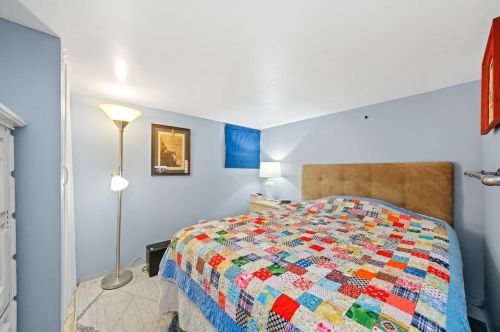 2738 Oak Park Ave, Forest View IL 60402-2535 exterior