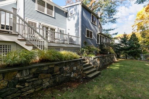 82 Day St, Newton MA 02466-2906 exterior