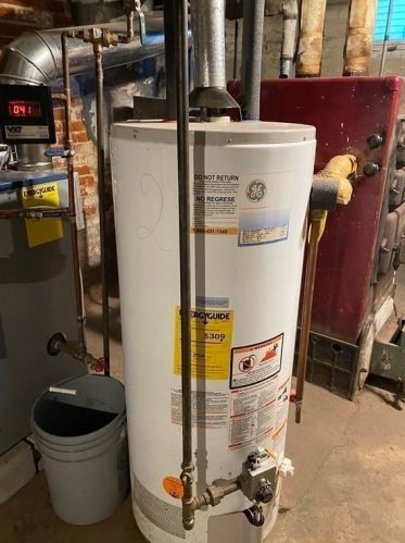 7 Stoneland Rd, Worcester MA  01603-2621 exterior