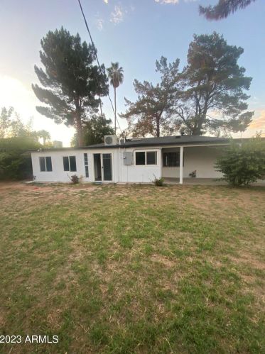 4109 Catalina Dr, Phoenix AZ 85031-3841 exterior