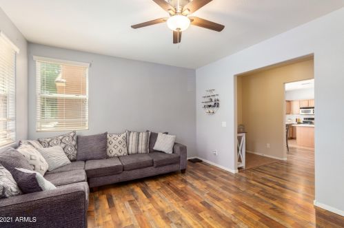 1948 77th Gln, Phoenix AZ 85035-5055 exterior