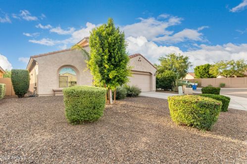 27018 52nd Gln, Phoenix AZ 85083-6308 exterior