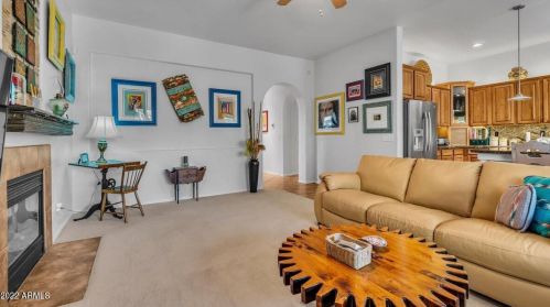 3017 Eagle Claw Dr, Phoenix AZ 85086-2113 exterior