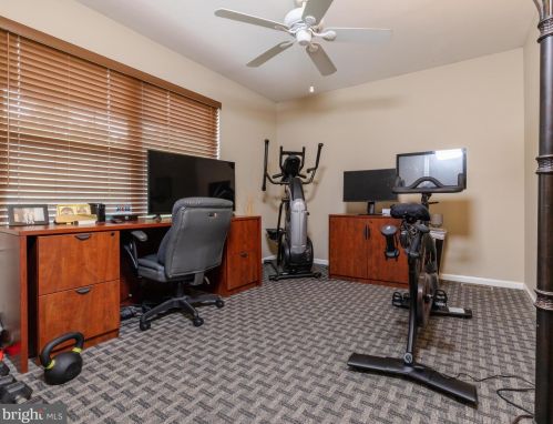 104 Cinnamon Rd, West Deptford NJ 08086-2400 exterior