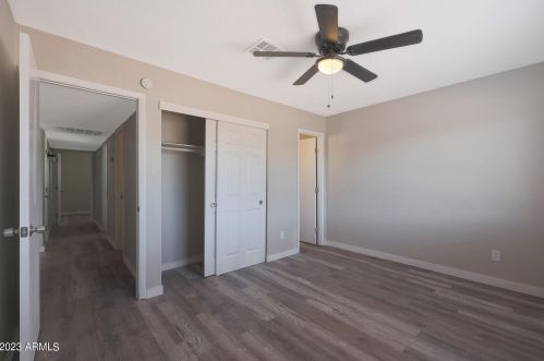 3018 81st Ave, Phoenix AZ  85033-4702 exterior