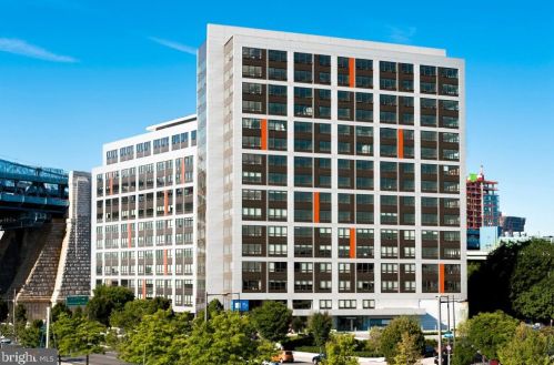 250-0 Columbus Blvd, Philadelphia PA  19106-0014 exterior