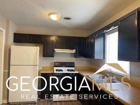 105 Oak Hill Cir, Stockbridge GA  30281-3441 exterior