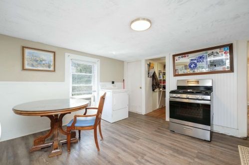 19 Jefferson St, Montgomery MA 01085-2821 exterior