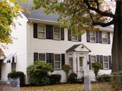 151 Woodward St, Newton, MA 02461-1342