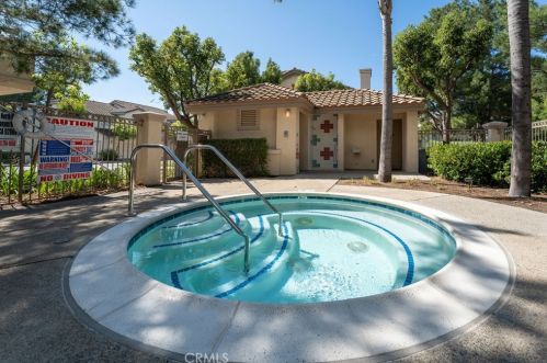 8035 Treeview Ct, Anaheim CA 92808-1553 exterior