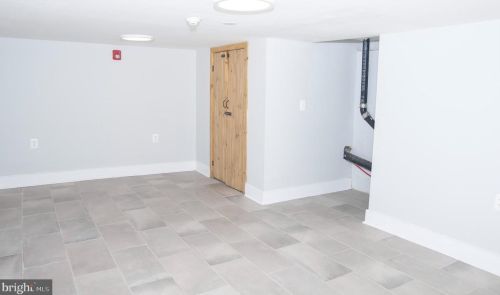 1815 20 St, Philadelphia PA 19145-2048 exterior