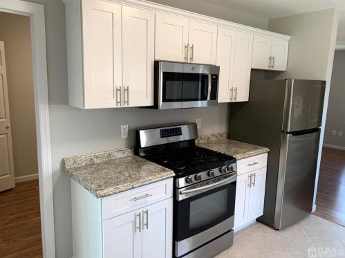 30 Emerson St, Carteret NJ  07008-2522 exterior