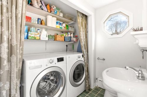 34 Winthrop St, Milton MA 02186-1546 exterior